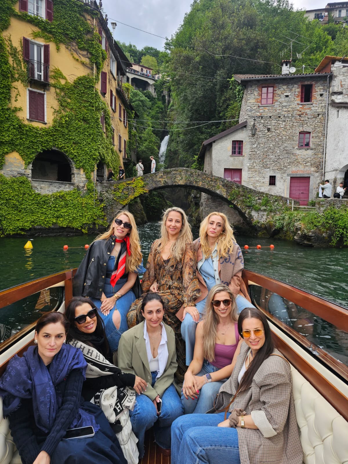 Nesso · under the stone bridge