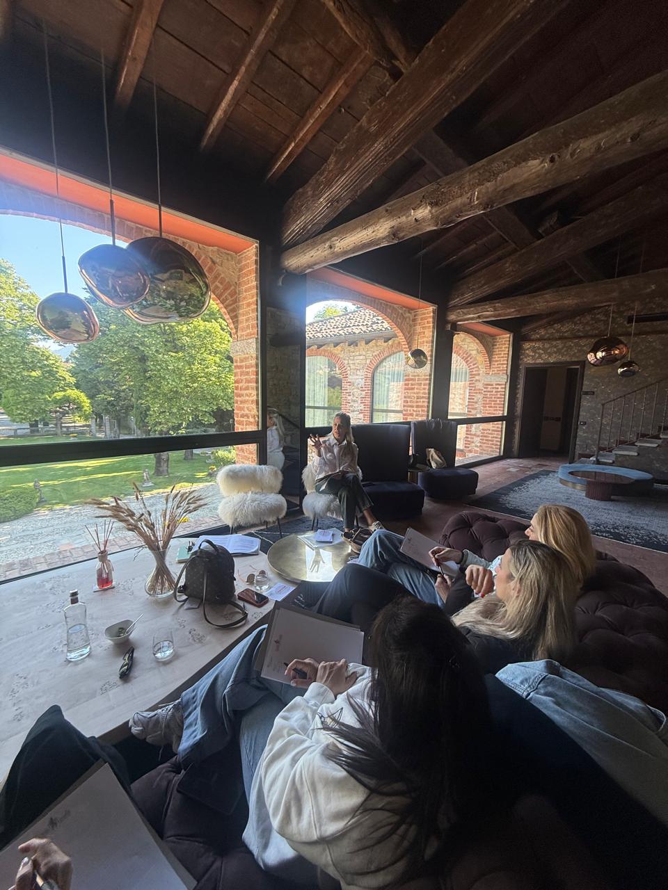 The salon · workshops in session